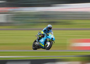 راؤول فرنانديز يكتب التاريخ في جائزة أستراليا الكبرى