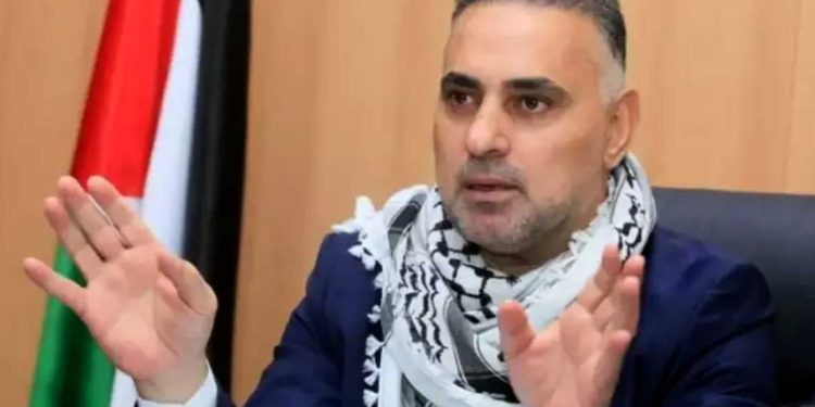 سفير فلسطين بالجزائر يشيد بموقف تبون الثابت دعمًا للقضية الفلسطينية