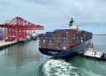 الصين تفرض رسوم موانئ على السفن الأمريكية