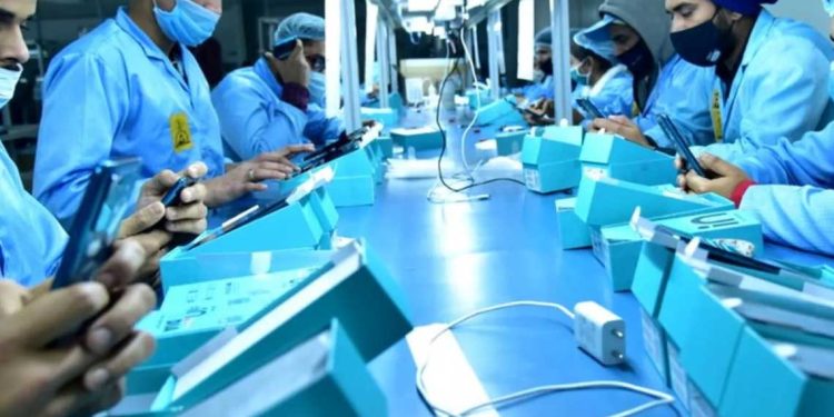 شحنات الهواتف ترتفع عالميًا مدعومة بتقنيات الذكاء الاصطناعي