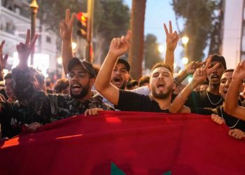 “عاش الشعب” يهز شوارع الرباط في مواجهة شعار “عاش الملك”