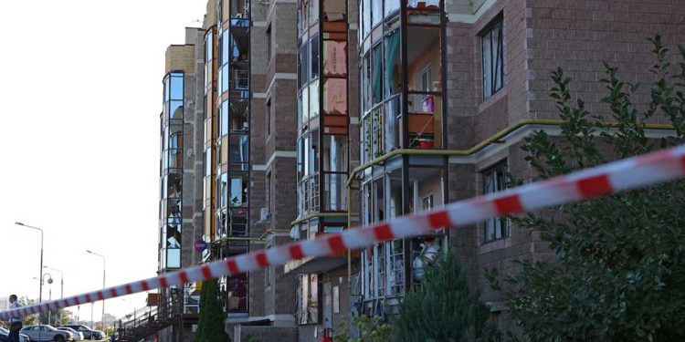 قصف أوكراني يقطع الكهرباء عن آلاف السكان في روسيا