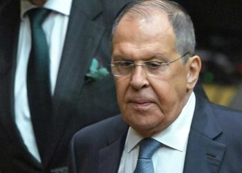 لافروف..الثقة في الدولار تتراجع والعالم يتجه نحو نظام مالي جديد