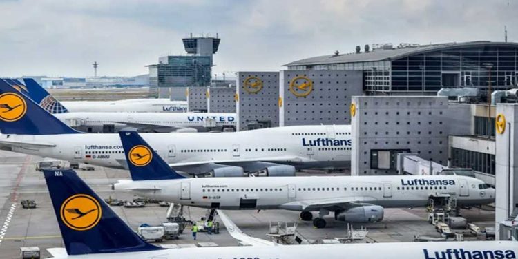 لوفتهانزا تلوّح بإلغاء 100 رحلة داخلية أسبوعياً