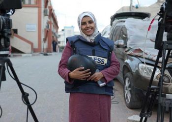 جائزة “أبطال الصحافة” لمريم أبو دقة لعام 2025