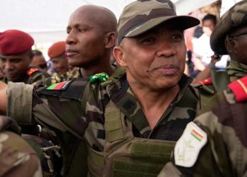 من هو الكولونيل مايكل راندريانيرينا ؟…الرجل الحديدي في مدغشقر