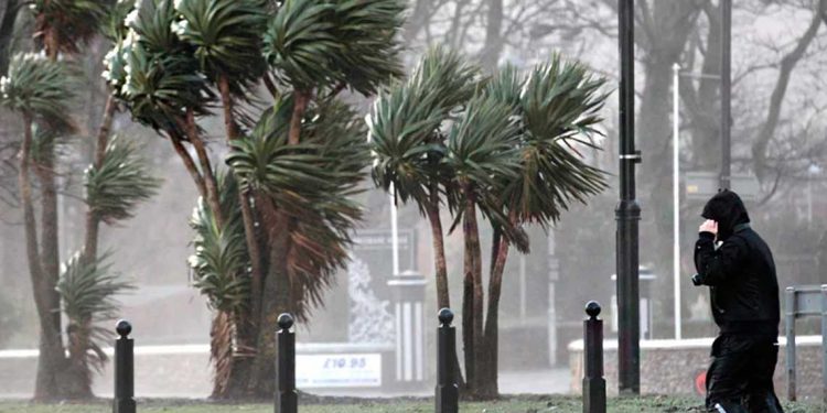 نشرة جوية خاصة: رياح قوية تصل سرعتها إلى 70 كلم/سا