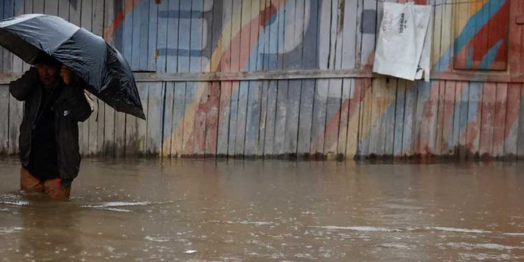 نيبال…فيضانات تودي بحياة 22 شخصًا وتقطع الطرق