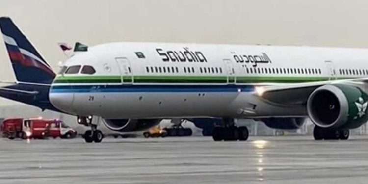 هبوط أول رحلة مباشرة من الرياض في موسكو