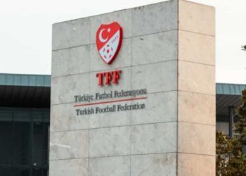 فضيحة مراهنات تهز كرة القدم التركية واعتقال 17 حكمًا ورئيس نادٍ