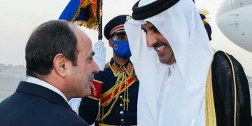 خبير اقتصادي بكشف تفاصيل صفقة الاستثمار القطرية في مصر