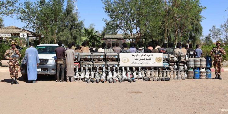 الجيش يوقف عناصر إرهابية ويصادر مخدرات وأسلحة