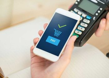 وزير البريد…الدفع الالكتروني بواسطة الهاتف النقال