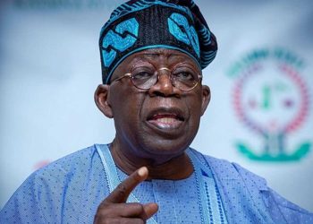 الرئيس النيجيري يعلن حالة الطوارئ الأمنية ويزيد التجنيد الأمني