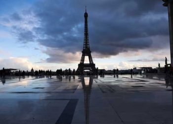 انقطاع كهربائي جزئي يضرب باريس صباح الخميس