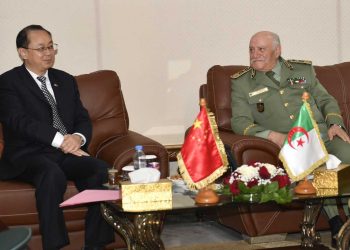 تعزيز الشراكة العسكرية… سماعلي يستقبل سفير الصين بالجزائر