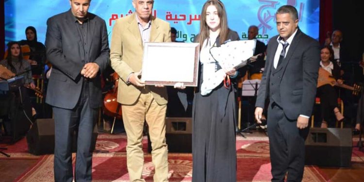 المهرجان الوطني لمسرح الهواة…مستغانم تكرم المواهب الصاعدة