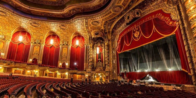 روسيا…مسرح البولشوي يقدم باليه حكايات عربية