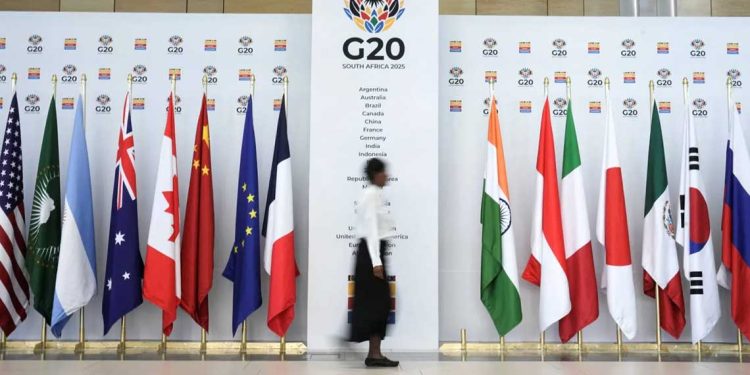 سيفي غريب يمثل الجزائر في قمة مجموعة العشرين