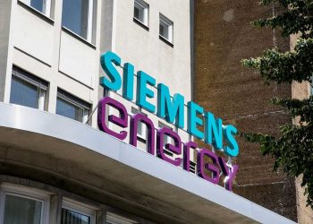 وزير المحروقات يستقبل وفد سيمنس للطاقة الألمانية