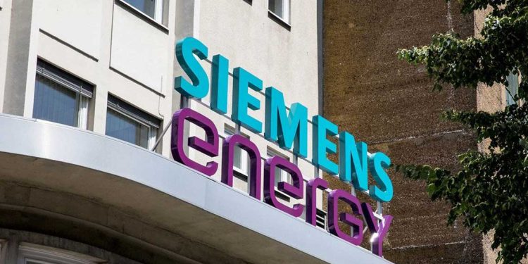 وزير المحروقات يستقبل وفد سيمنس للطاقة الألمانية