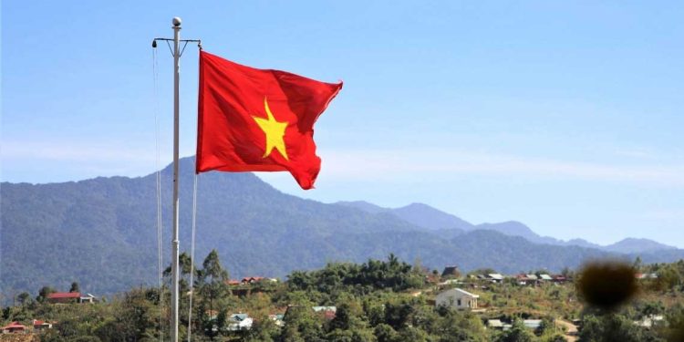 وفد فيتنامي رفيع بالجزائر لتعزيز الشراكة الاقتصادي