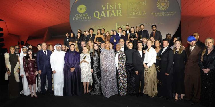 فاشن ترست العرب…الشيخة موزة تتوّج الفائزين