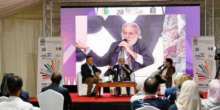 “منتصب القامة” يعود إلى المسرح الجزائري بصوت خليفة