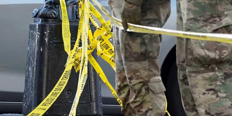 مدير الاستخبارات: المشتبه به كان يعمل مع الحكومة الأمريكية