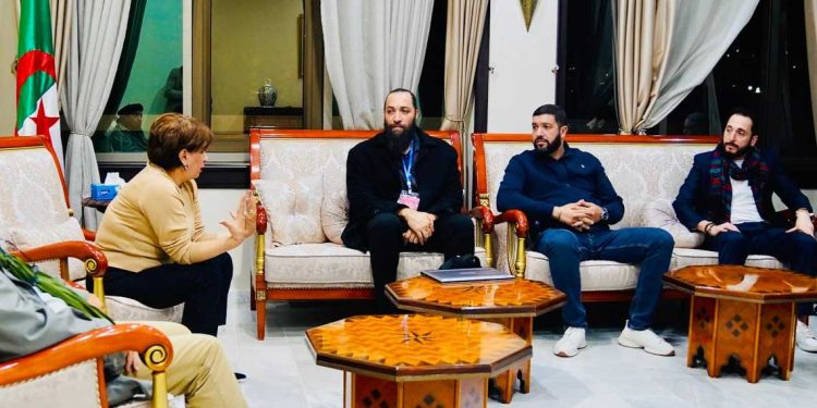 تعزيز الصناعة السينمائية في الجزائر….وزيرة الثقافة والفنون تعقد لقاءات تشاركية