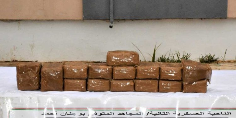 الحدود مع المغرب….الجيش يحبط إدخال 4 قناطير مخدرات
