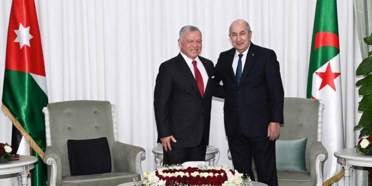 تبون يتلقى مكالمة هاتفية من العاهل الأردني حول تطورات الوضع العربي