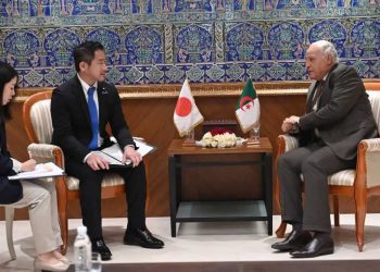 تشجيع المستثمرين اليابانيين على توسيع استثماراتهم في الجزائر