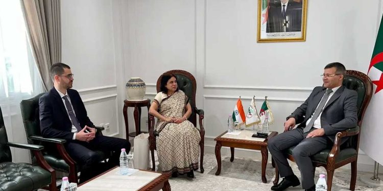 تعزيز التعاون الاستثماري بين الجزائر والهند…لقاء بين وكالة الاستثمار وسفيرة الهند