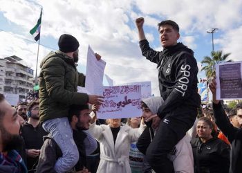 سوريا…احتجاجات في اللاذقية تسفر عن مقتل ثلاثة