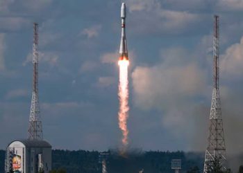 صواريخ روسية تنقل ثلاثة أقمار إيرانية إلى الفضاء