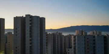 اطلاق مشروع 20 ألف وحدة سكنية…بلعريبي يضع حجر الأساس لقطب حضري جديد