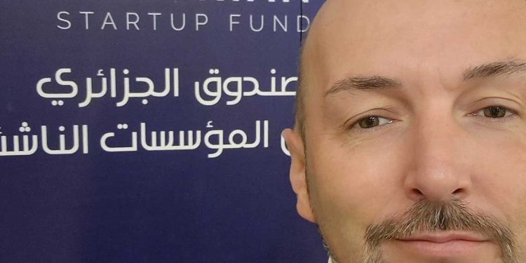 مارك ماوكو: الجالية الجزائرية في فرنسا تواجه التهميش وتحتاج للوحدة