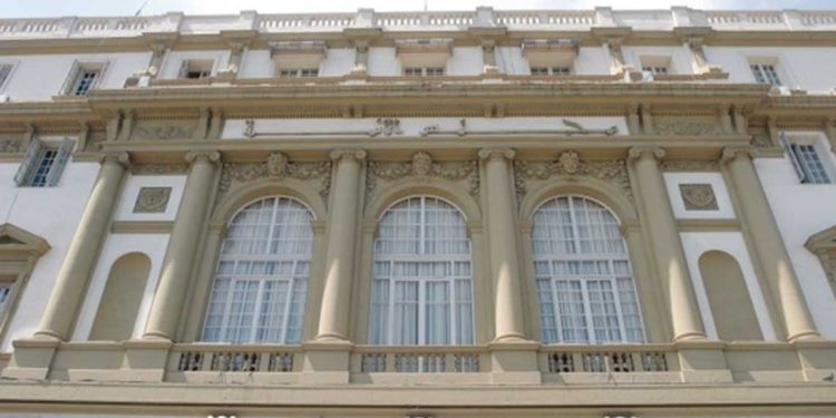 قانون المالية 2026 ….نفقات قياسية وإيرادات متوقعة تصل إلى 59 مليار دولار