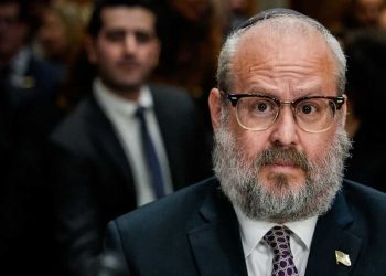 يريد تغيير المناهج التعليمية في إندونيسيا….مبعوث ترامب لمكافحة معاداة السامية يثير جدلًا