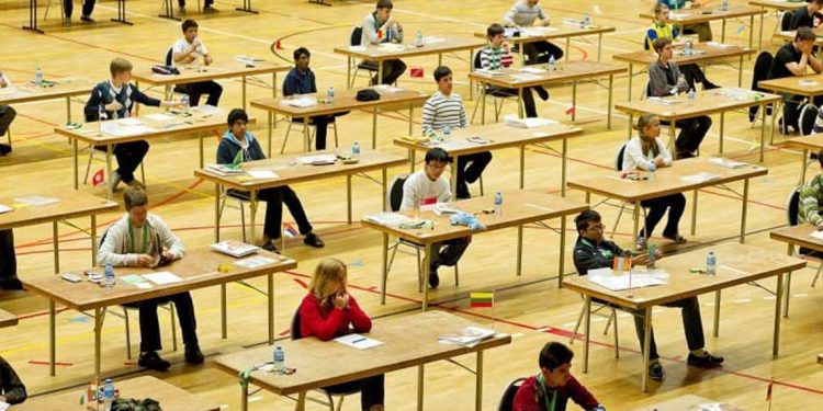 نجاح جزائري عالمي…الميدالية الذهبية في الأولمبياد الدولي للرياضيات