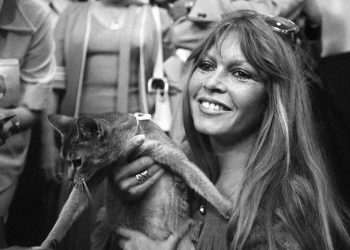 وفاة أسطورة السينما الفرنسية