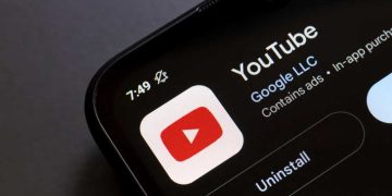 يوتيوب يعود للعمل جزئيًا بعد انقطاع عالمي قصير