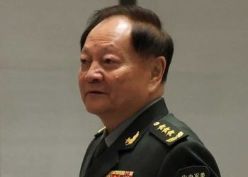الصين تحقق مع جنرال رفيع بتهم انتهاك الانضباط العسكري