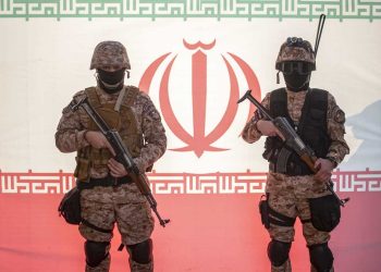 إيران…فصيل كردي يزعم السيطرة على قاعدة عسكرية