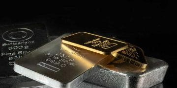 الذهب والفضة قرب مستويات قياسية مع تصاعد القلق الجيوسياسي