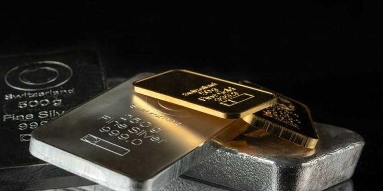 الذهب والفضة قرب مستويات قياسية مع تصاعد القلق الجيوسياسي