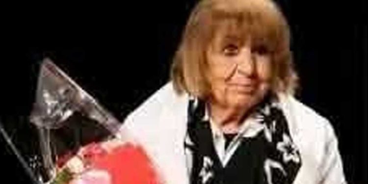 الساحة الثقافية الجزائرية تكرّم الروائية عمارية بلال