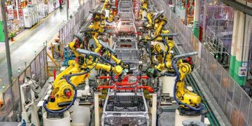 الصين تسجّل رقماً قياسياً في إنتاج ومبيعات السيارات 2025