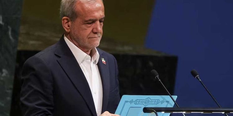 السعودية تؤكد عدم السماح باستخدام أراضيها أو أجوائها ضد إيران